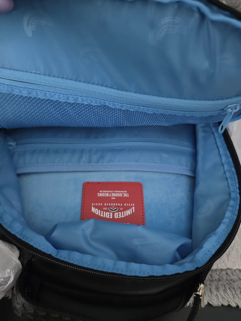SHARK CENTRAL PASSPORT (BLUE) BACKPACK